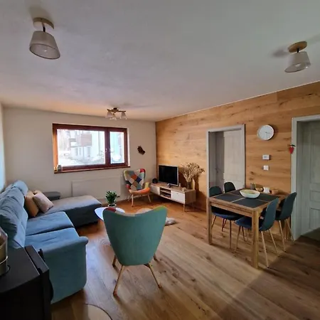 Piri Apartment *